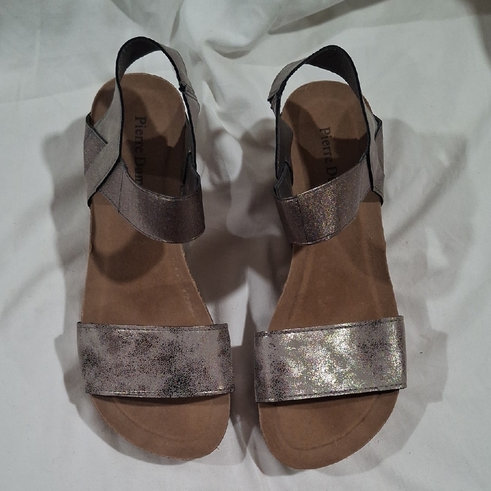 Pierre Dumas Women's Shimmering Sandals Size 8.5